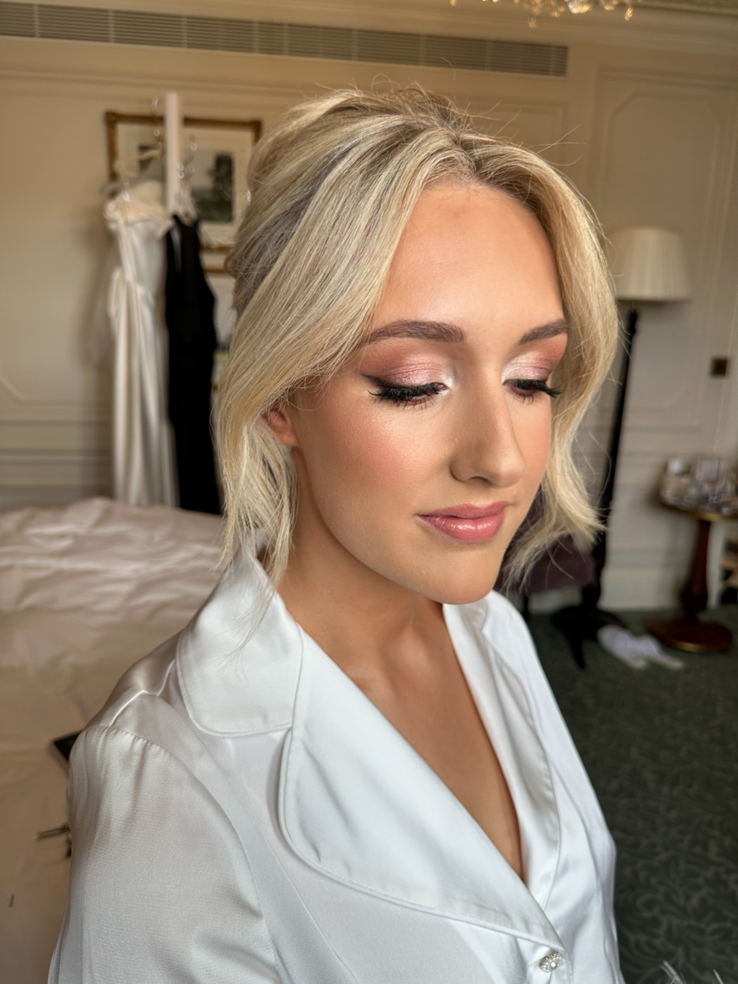 Blonde bride, shimmer eye makeup